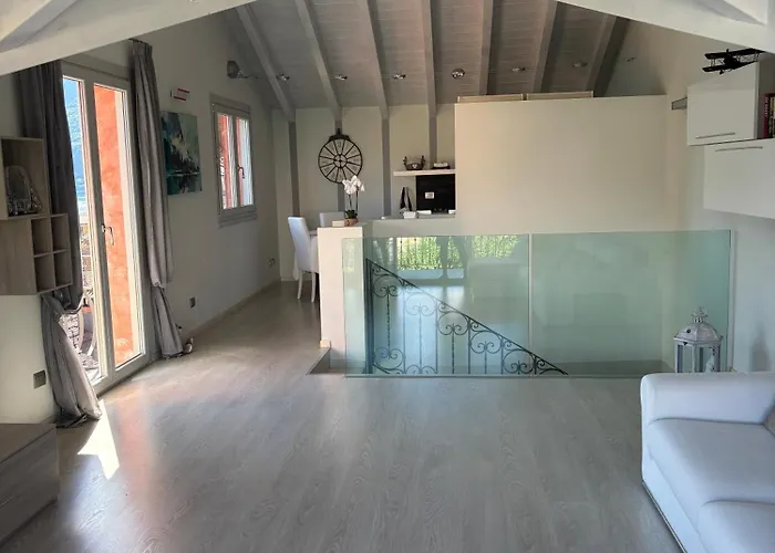 Rosa By Italian Villa Colonno