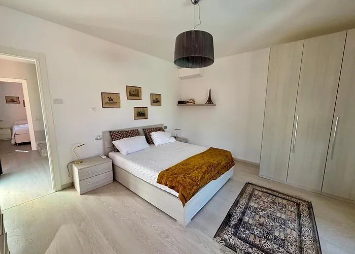 Villa Rosa By Italian